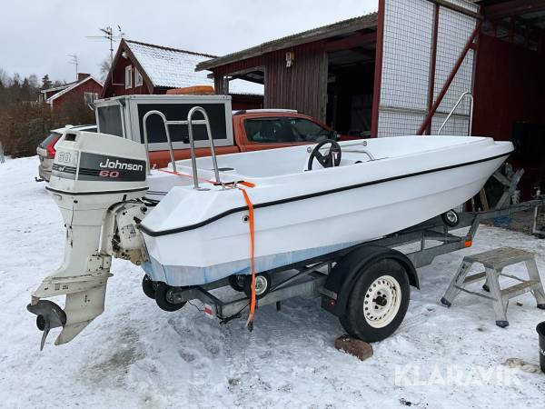 Båt Flipper 470S med båtkärra