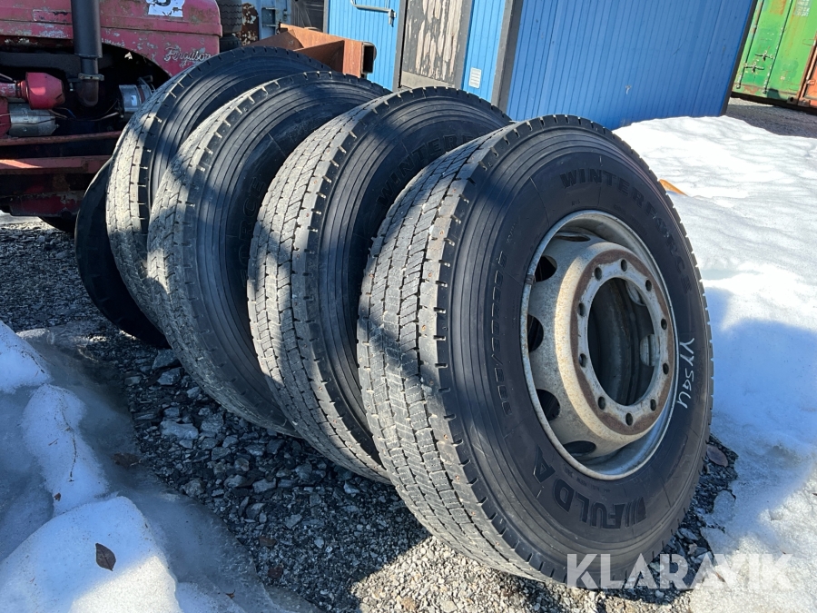 Lastbilsdäck Fulda Winterforce 4 st med fälg