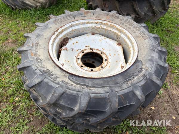 Lantbrukdäck Pirelli 340/85R28