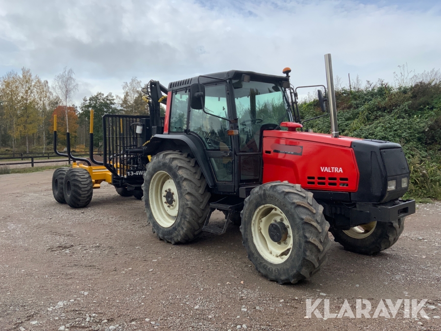Traktor Valtra 6200
