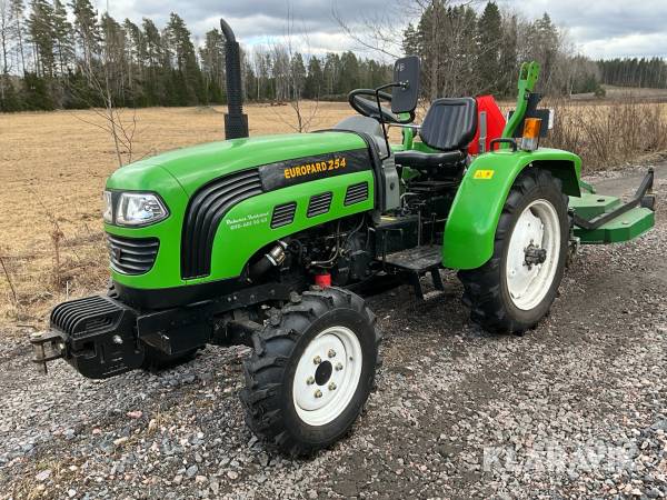 Traktor Foton Lovol FT254 Europard