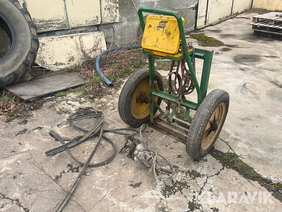 Gassvets med skär utrustning