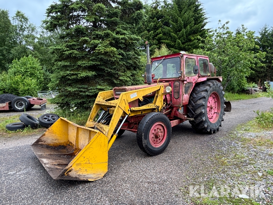 Traktor Volvo BM 800 med frontlastare