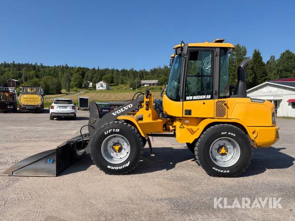 Hjullastare Volvo L30GS med skopa och gafflar