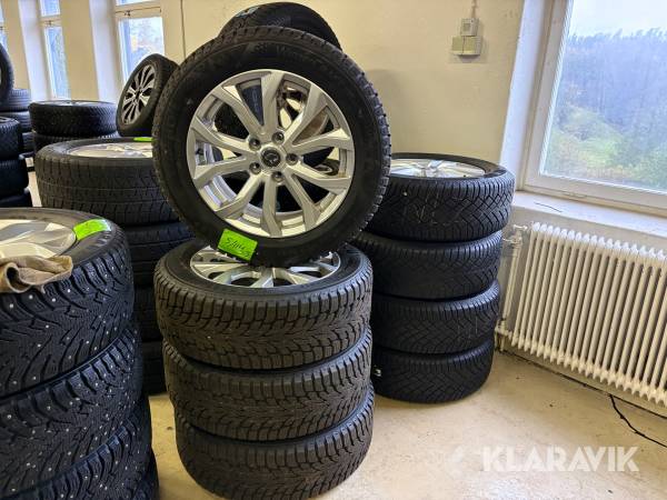 Dubbade vinterdäck på fälg Kumho WinterCraft ice wi32 225/55R17 5st