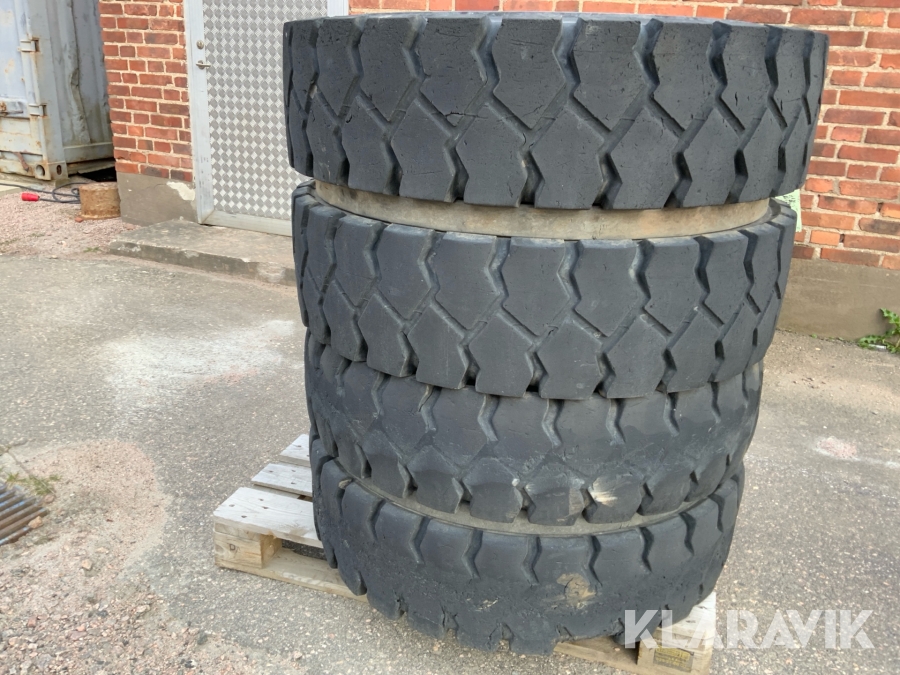 Entreprenadhjul 10.00-20 4 st