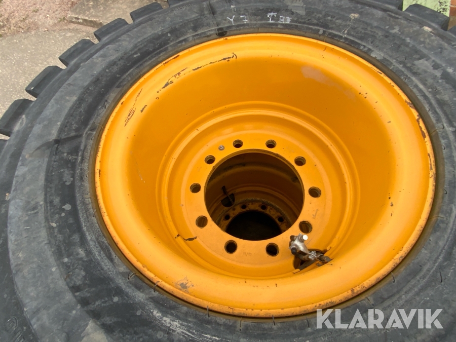 Entreprenadhjul 10.00-20 4 st