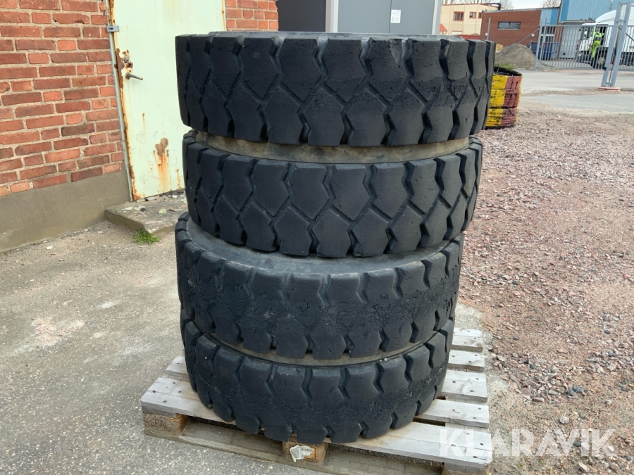 Entreprenadhjul 10.00-20 4 st