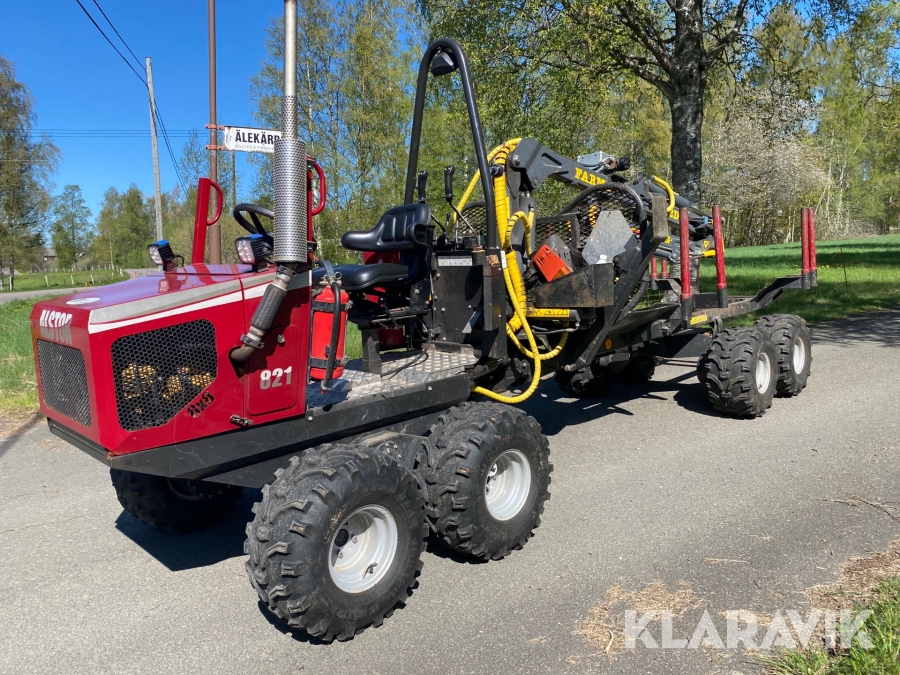 Miniskotare Alstor 821 8x8 med kran och grip