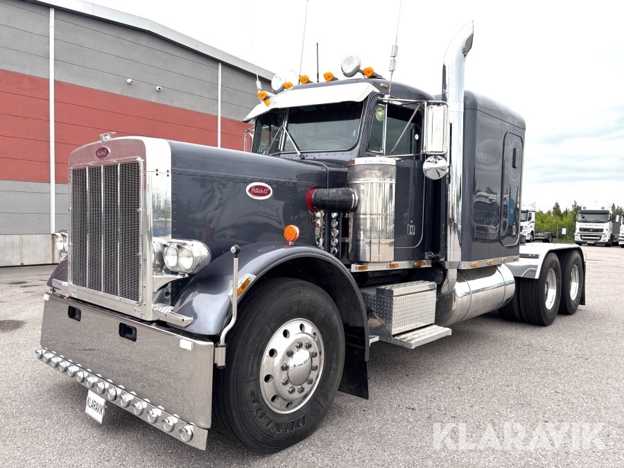 Veteranlastbil Peterbilt 359 trailerdragare