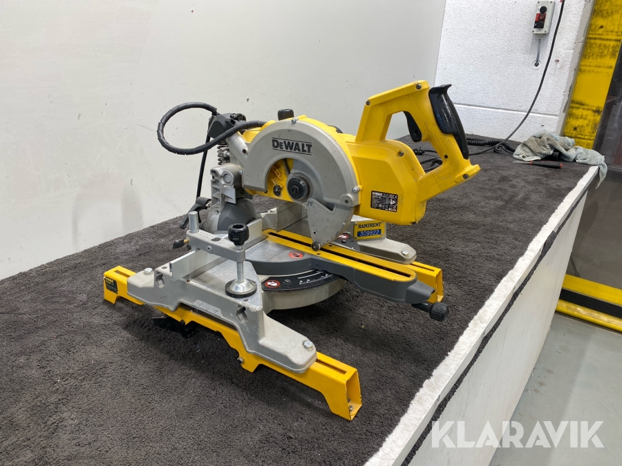 Kap & geringsåg Dewalt DW777