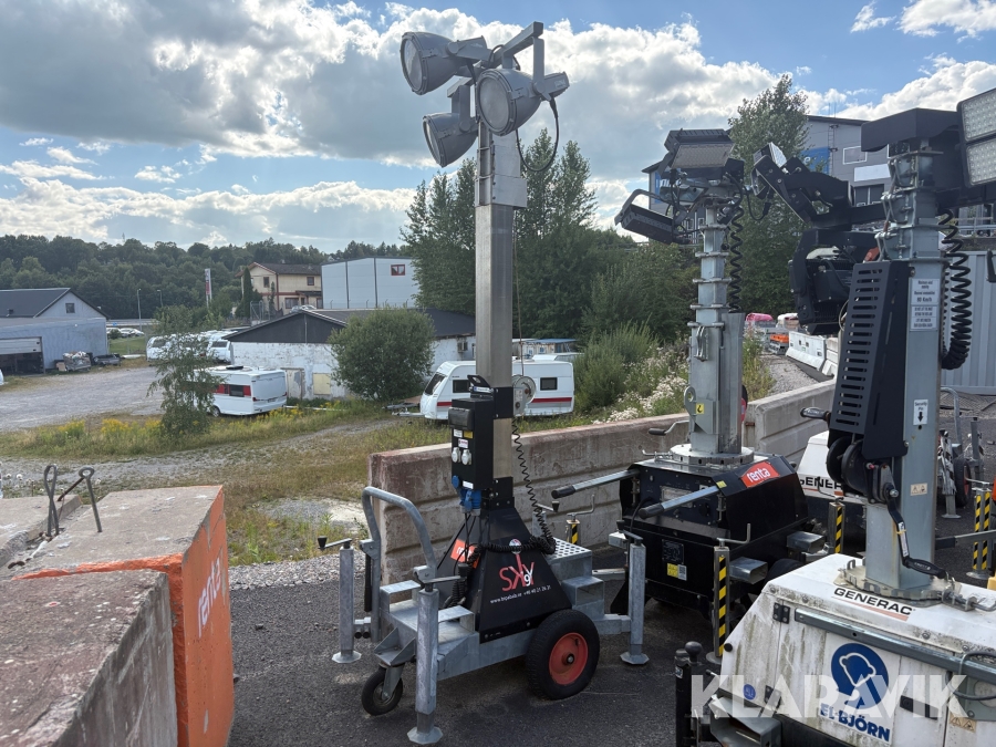 Belysningsmast Sky 9 3 ljuspunkter