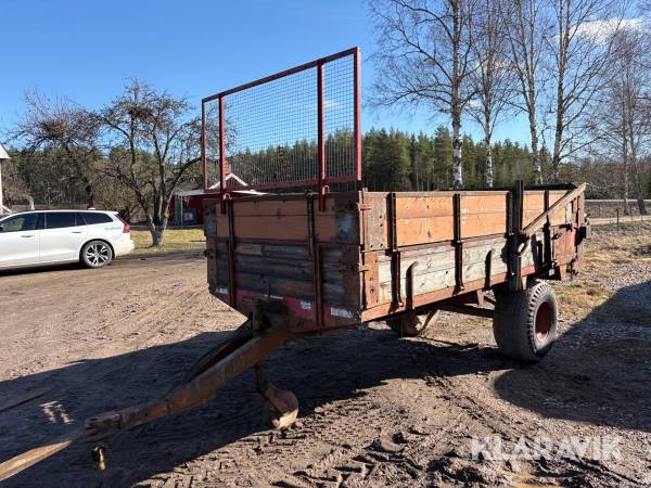 Fastgödselspridare TIM