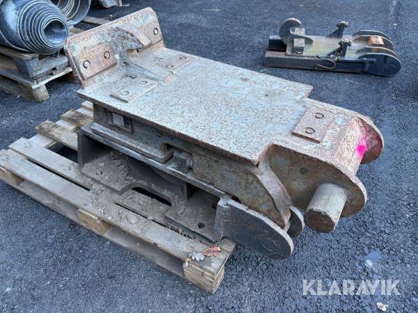 Redskapsadapter B27-20