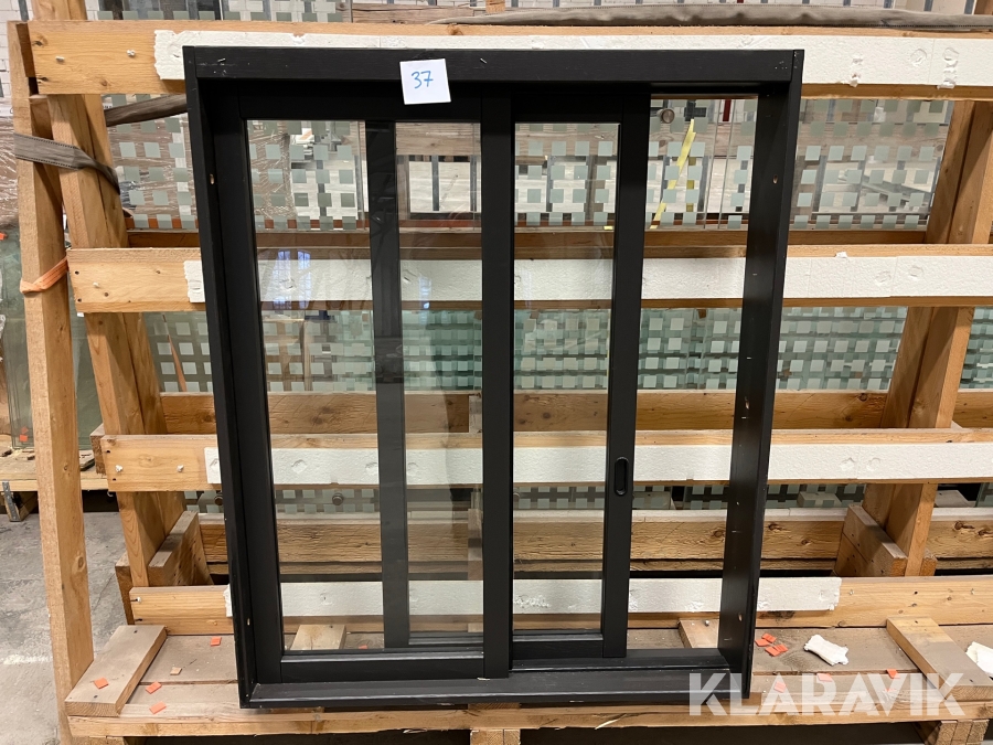 Skjutlucka i svart trä med glas 1 st