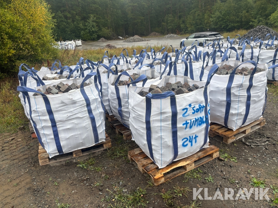 Smågatsten / Gatsten Svensk Mix Granit 8/11 - Totalt cirka 24ton / 120m2