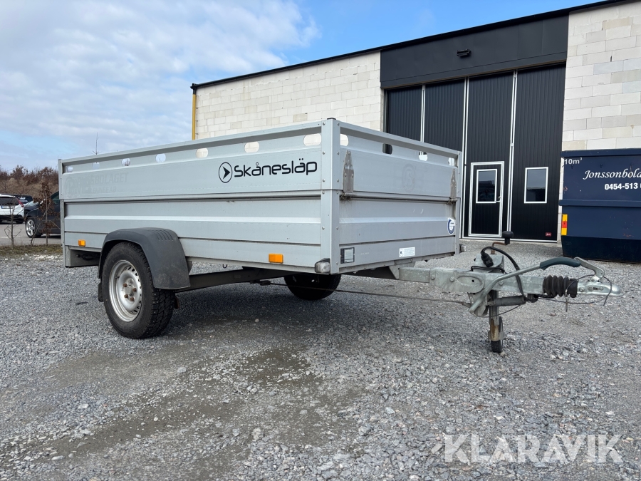 Personbilssläp Hapert Amigo med kåpa