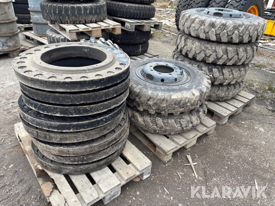 Entreprenaddäck/ Tvillinghjul Mitas NB 38 / 9.00-20 - Med tillhörande stenringar