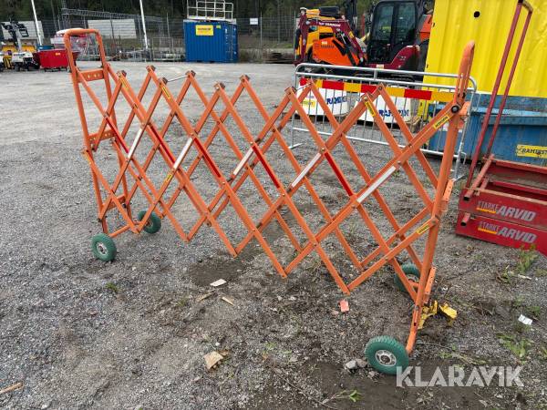 Mobil utdragbar avspärrningsgrind på hjul