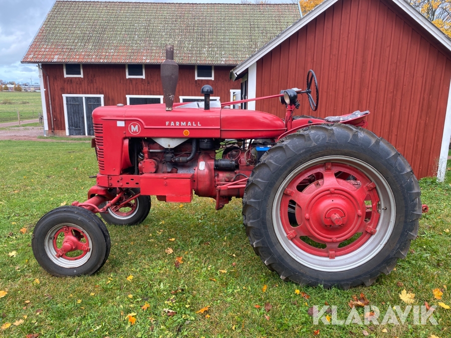 Veteran traktor Farmall