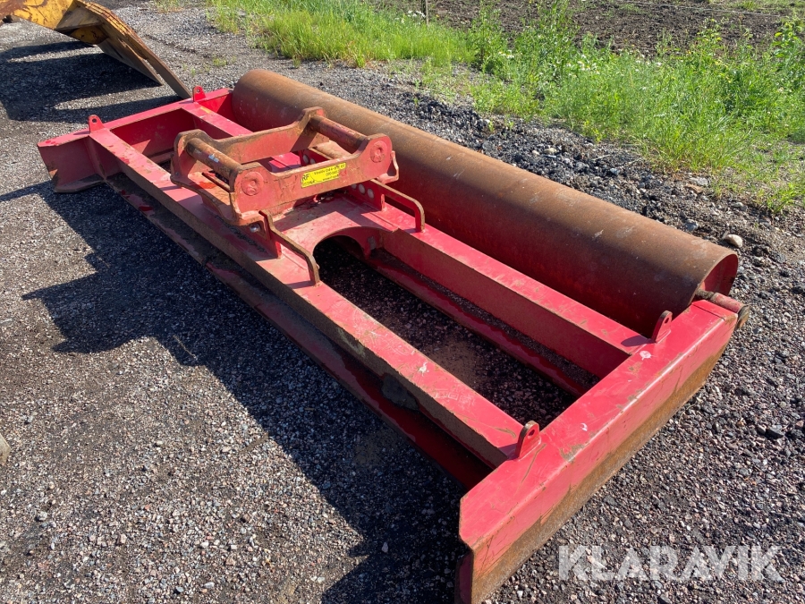 Klaravik Auktioner | Planeringsbalk RF med rulle S60