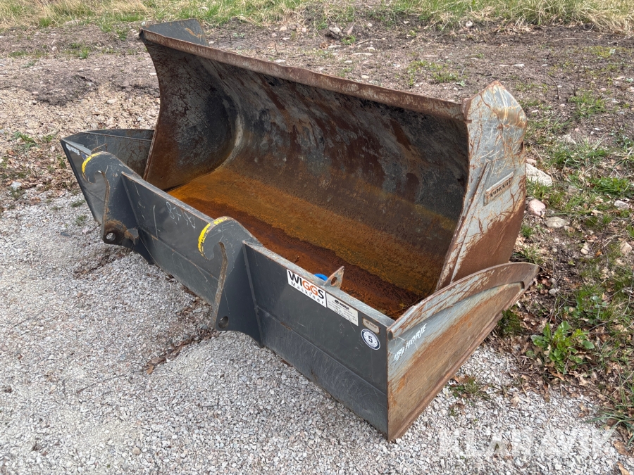 Planeringsskopa Norje L30 med materialskopa