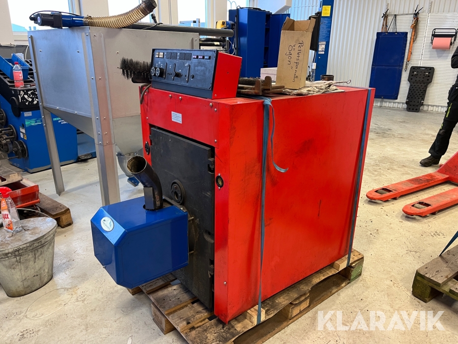 Pelletspanna med pelletsbehållare