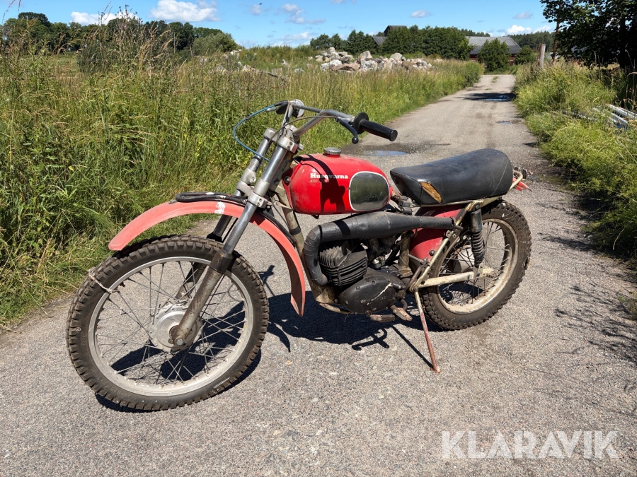 Veteranmotorcykel Husqvarna 400 Cross Silverpil