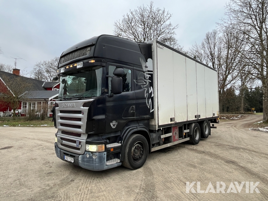 Skåpbil Scania R500 med öppningsbart skåp och bakgavellyft