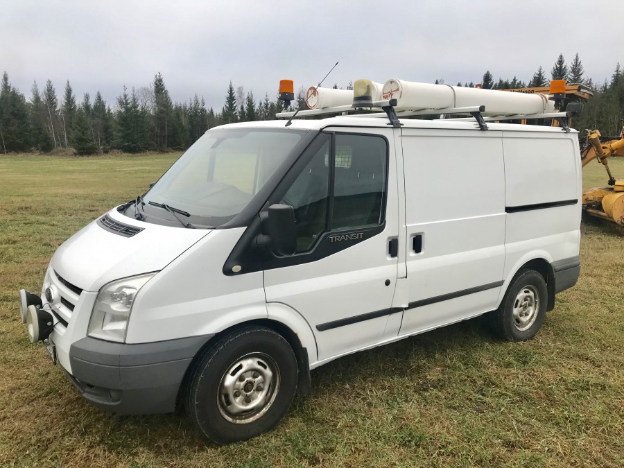 Skåpbil / Transportbil (Ford Transit 4x4)