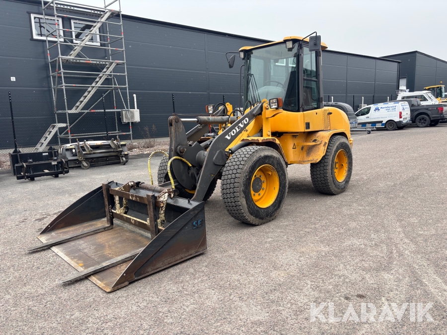 Hjullastare Volvo L30B Pro med redskap
