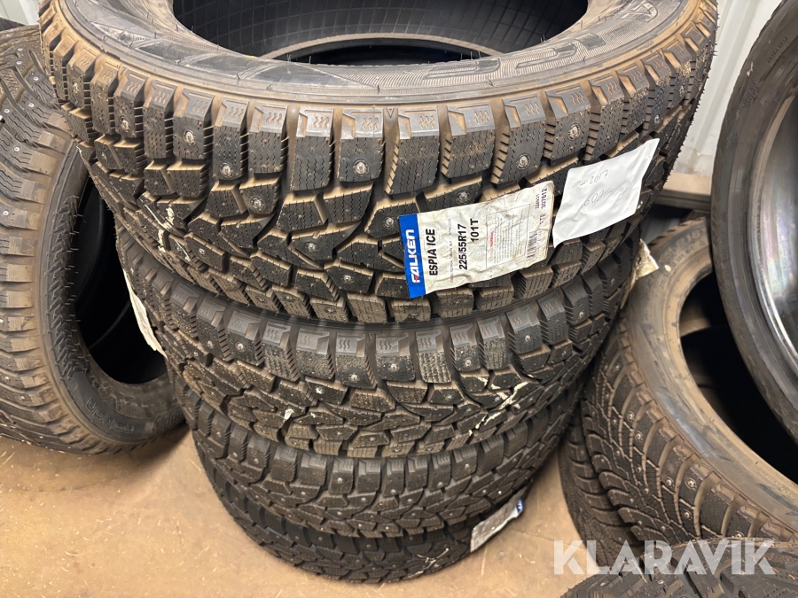 Dubbdäck Falken Espia ice 225/55R17 4st