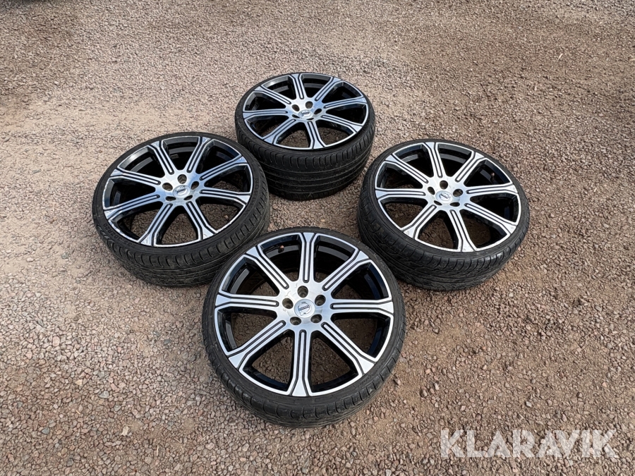 Personbilsdäck med fälg Nordexx 235/30ZR20 4st