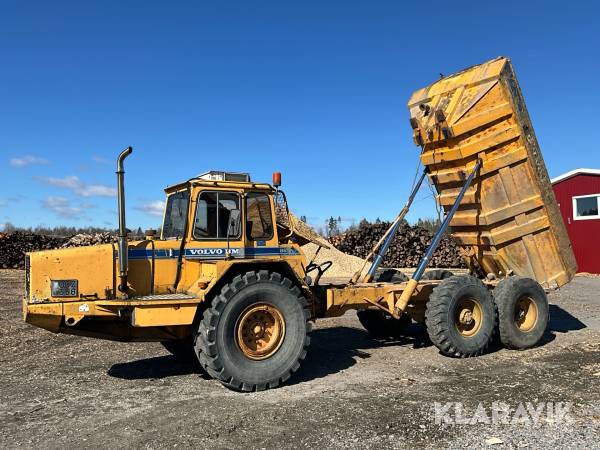 Dumper Volvo BM 861 6x4