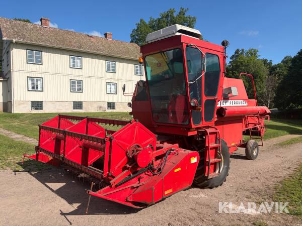 Skördetröska Massey Ferguson 440-8 10 ft