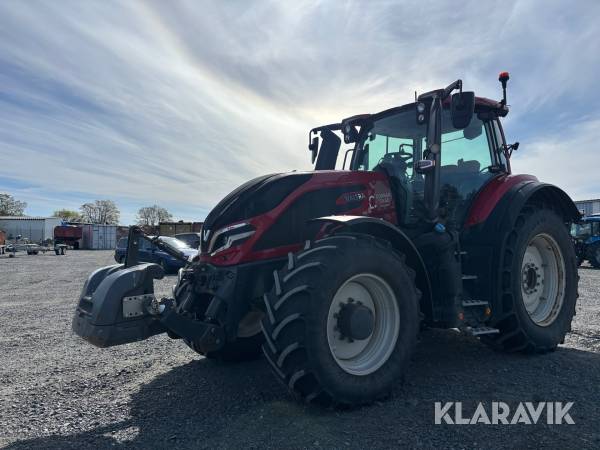 Traktor Valtra Q 305 4wd / Frontlyft