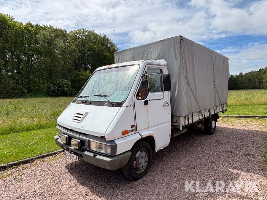 Kapellbil Renault Master med bakgavellyft