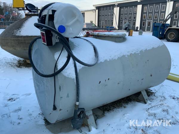 Dieseltank med pump och räkneverk