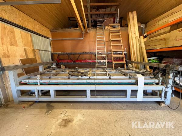 Industriell limbänk med vakuumlyft