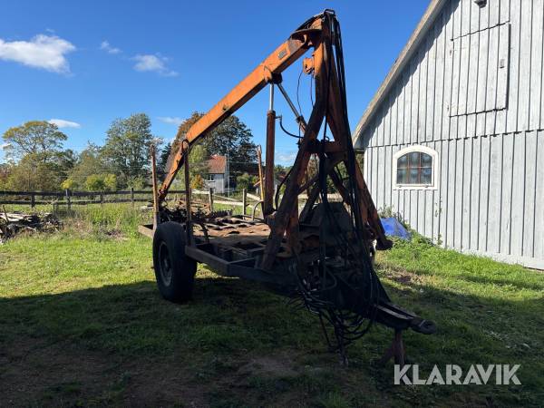 Skogsvagn med kran