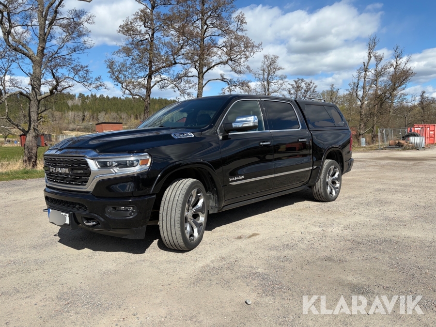 Pickup Dodge Ram 1500 Limited, 5.7L Hemi
