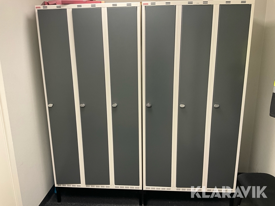 Omklädningsskåp Sonesson inredningar 2 st (3+3 skåp)