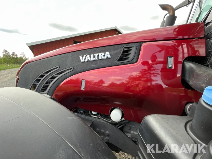 Traktor Valtra T203 Direct