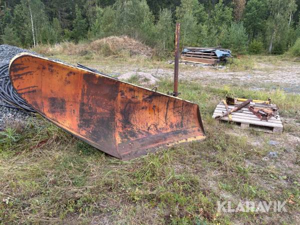 Sidovinge till snöplog BV 112 med tillbehör
