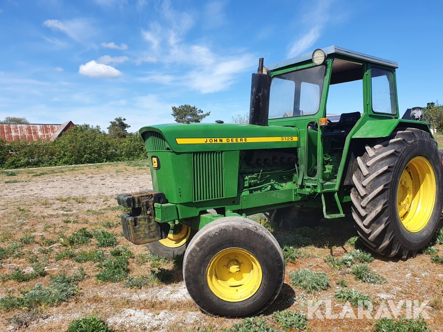 Traktor John Deere 3120 