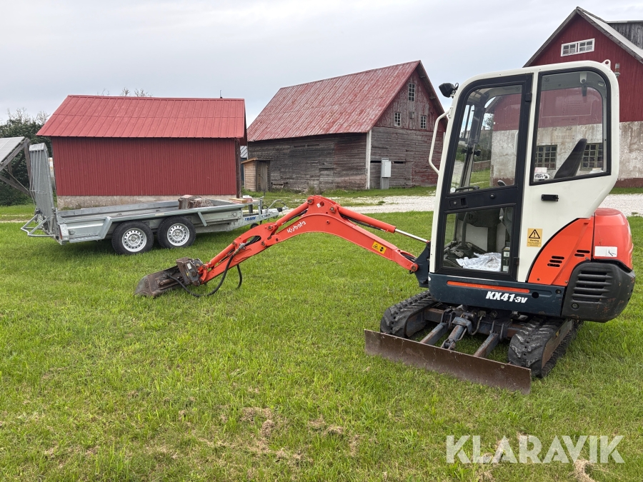 Grävmaskin Kubota KX41-3V med skopor och transportkärra