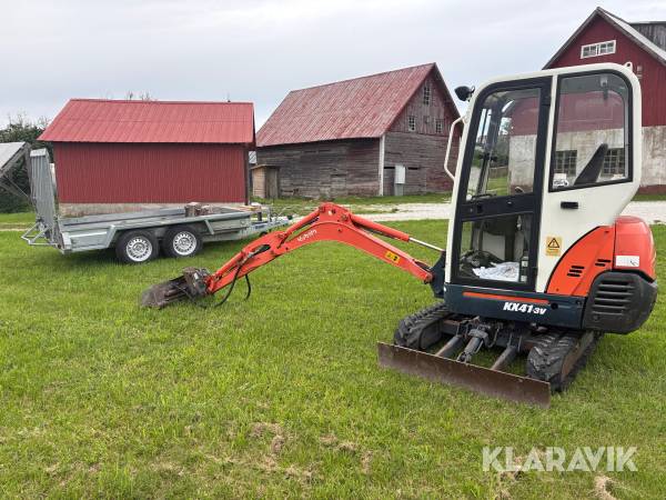 Grävmaskin Kubota KX41-3V med skopor och transportkärra