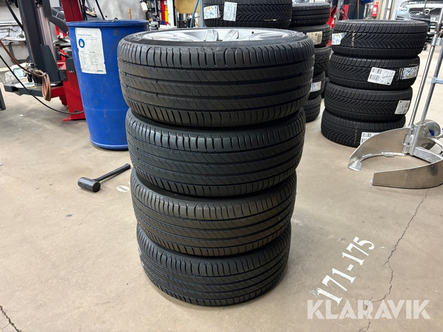 Sommardäck Michelin Primacy 4+ 235/45R18 4 st