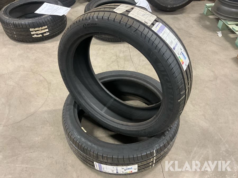 Personbilsdäck/Sommar Michelin Primacy 215/45R20 2st (nya)