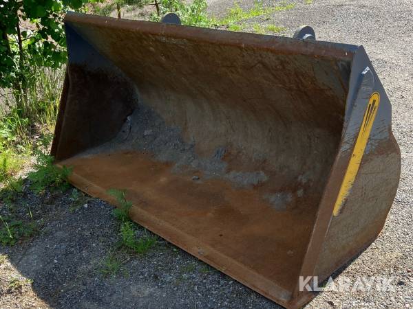 Skopa Pome 1000 liter med Stora BM fäste